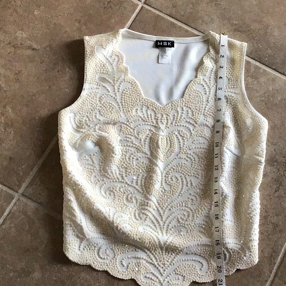 MSK sleeveless beaded v neck top, M - Picture 10 of 10
